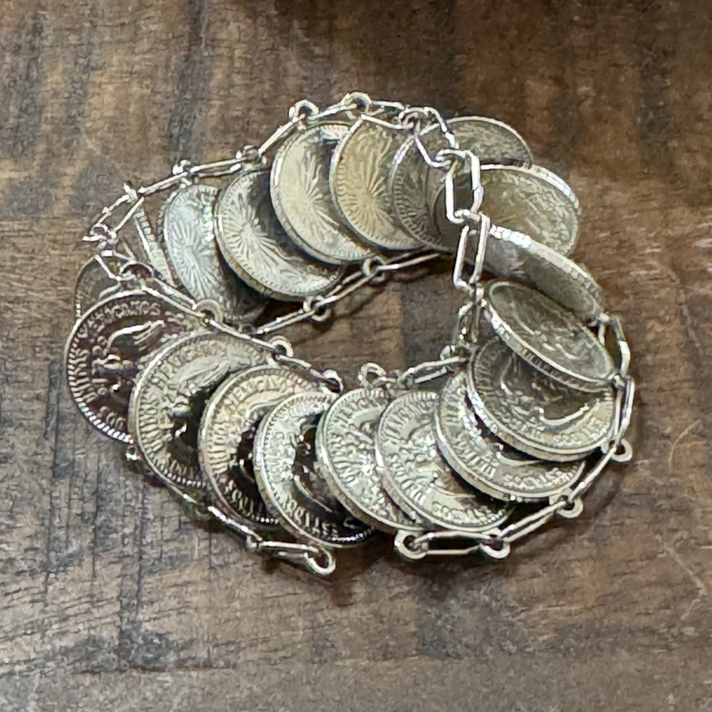 EUC MARC JACOB vintage Mexican 20 Centavos coin bracelet